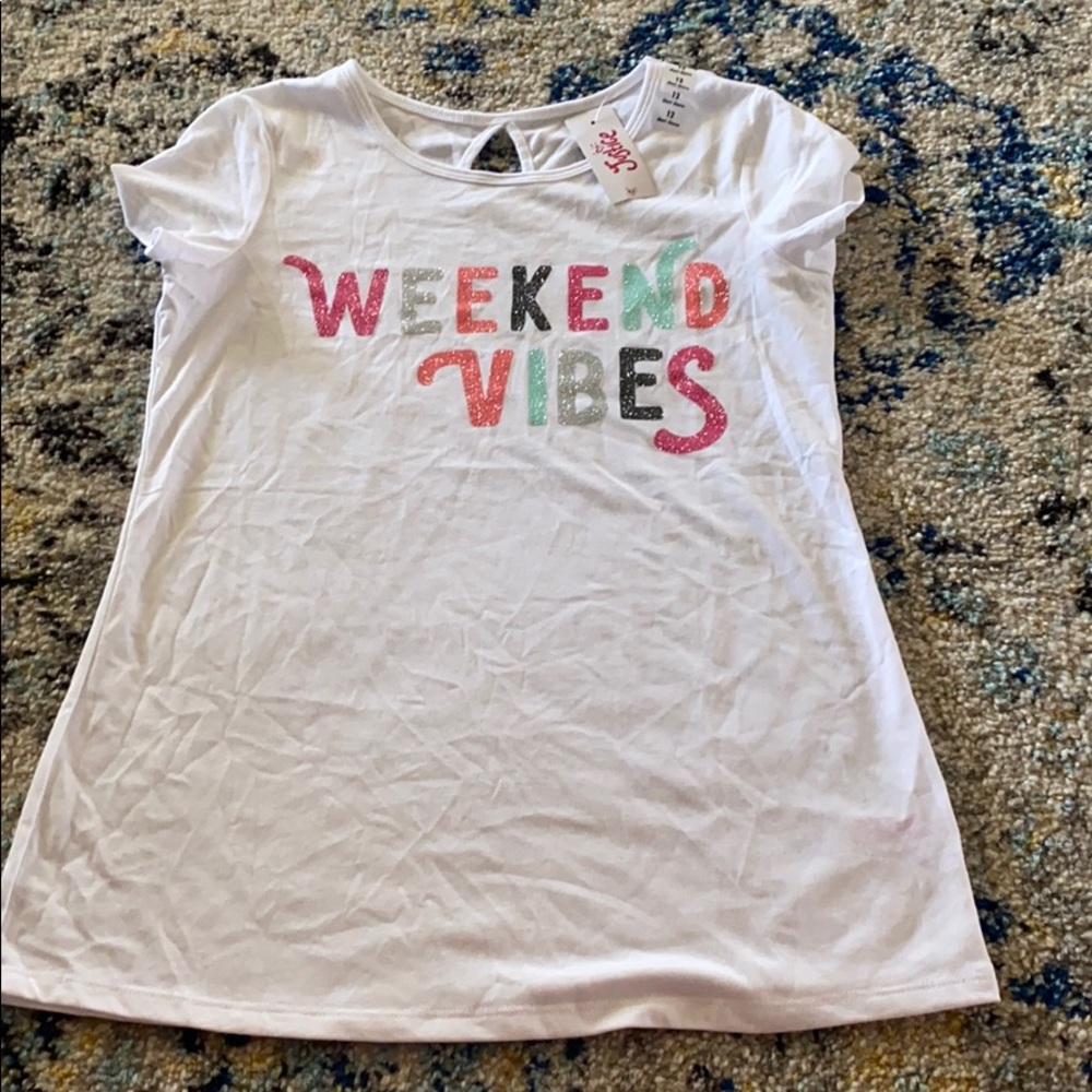 White tee shirt